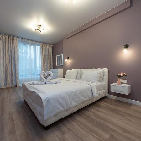 New Modern Apartments. Metro Minskaya Kiev Dış mekan fotoğraf