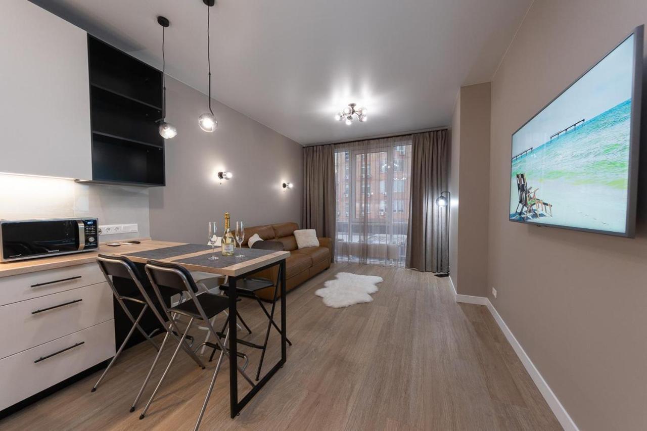 New Modern Apartments. Metro Minskaya Kiev Dış mekan fotoğraf