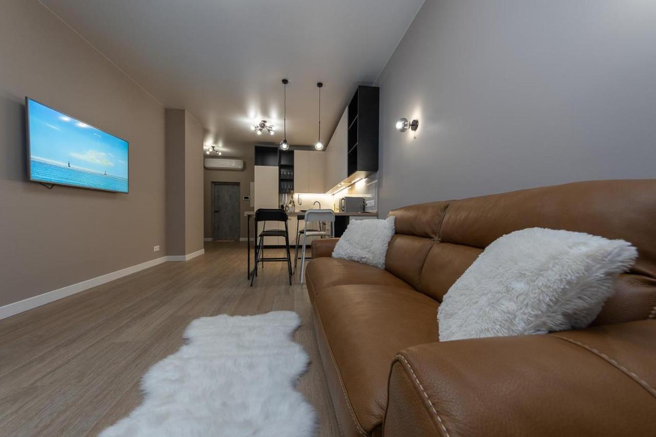 New Modern Apartments. Metro Minskaya Kiev Dış mekan fotoğraf